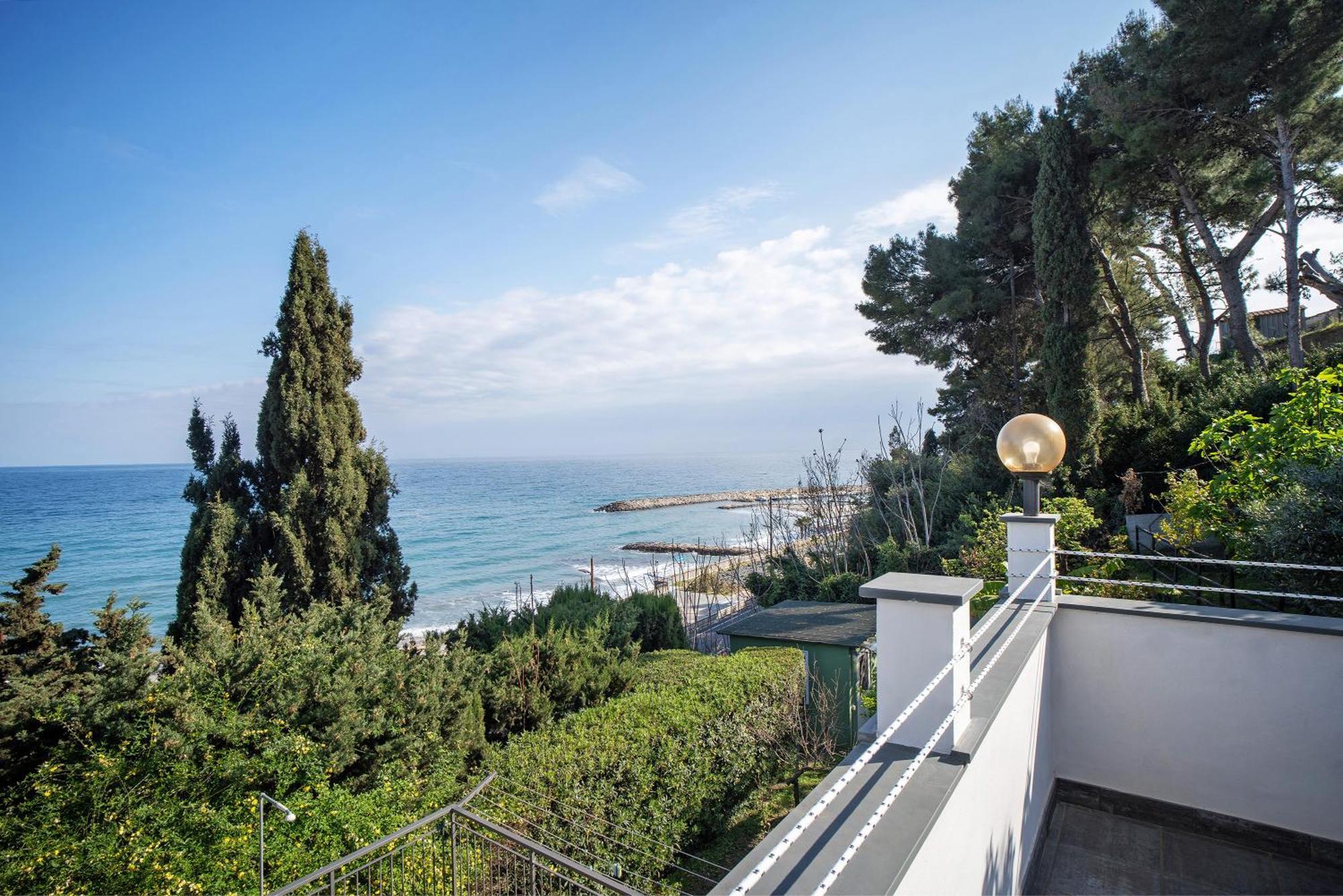 Alba Marina Apartment San Lorenzo al Mare Ngoại thất bức ảnh