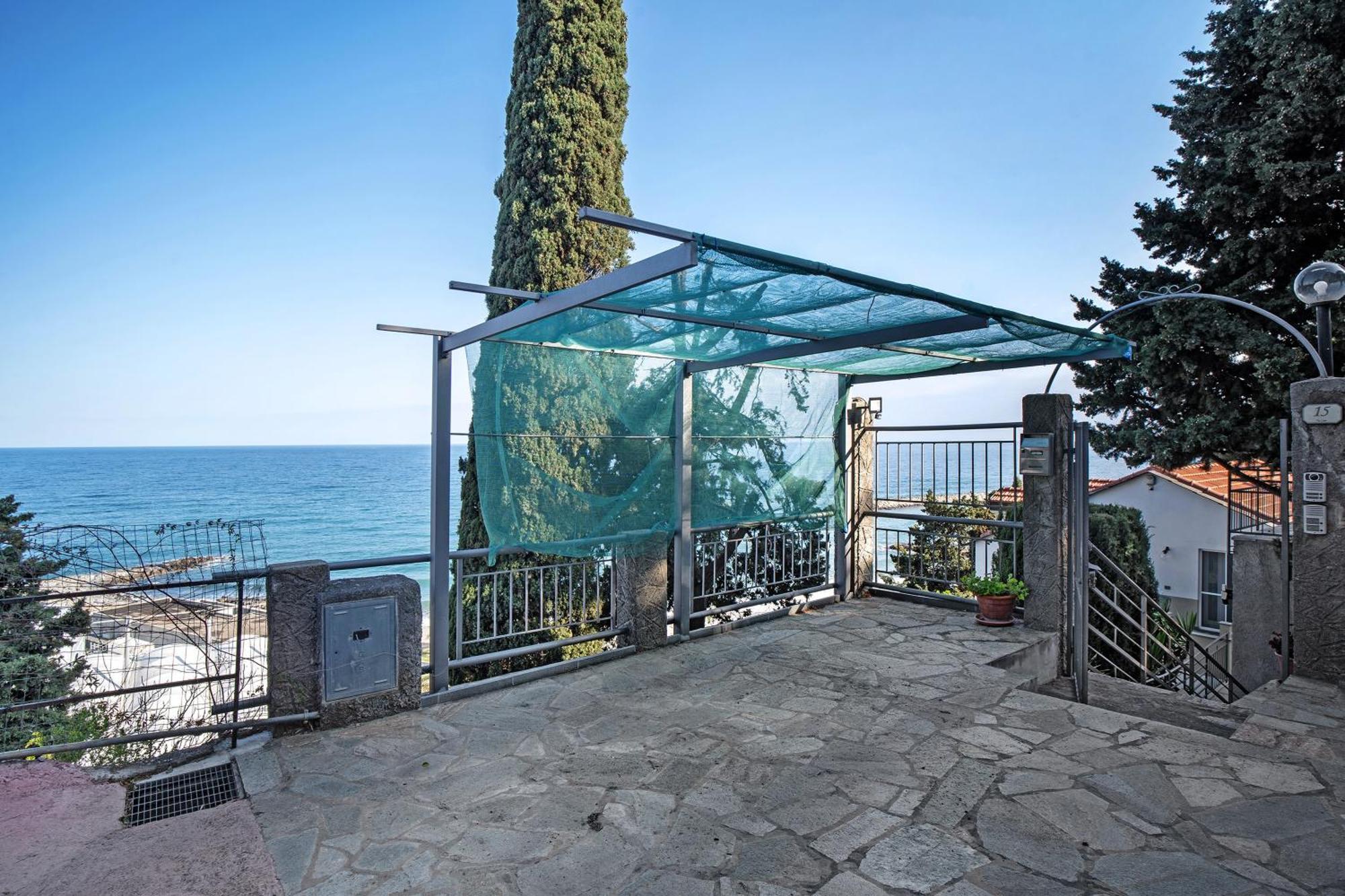 Alba Marina Apartment San Lorenzo al Mare Ngoại thất bức ảnh