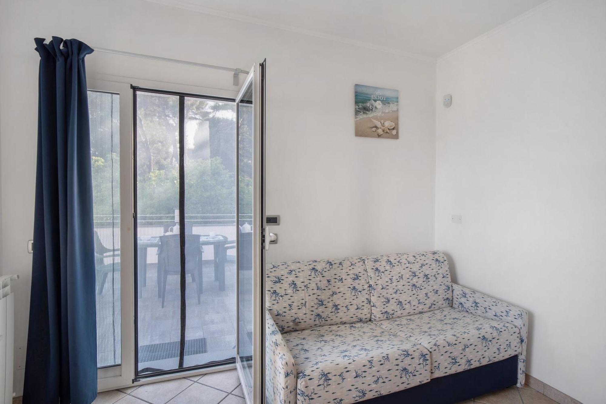 Alba Marina Apartment San Lorenzo al Mare Ngoại thất bức ảnh