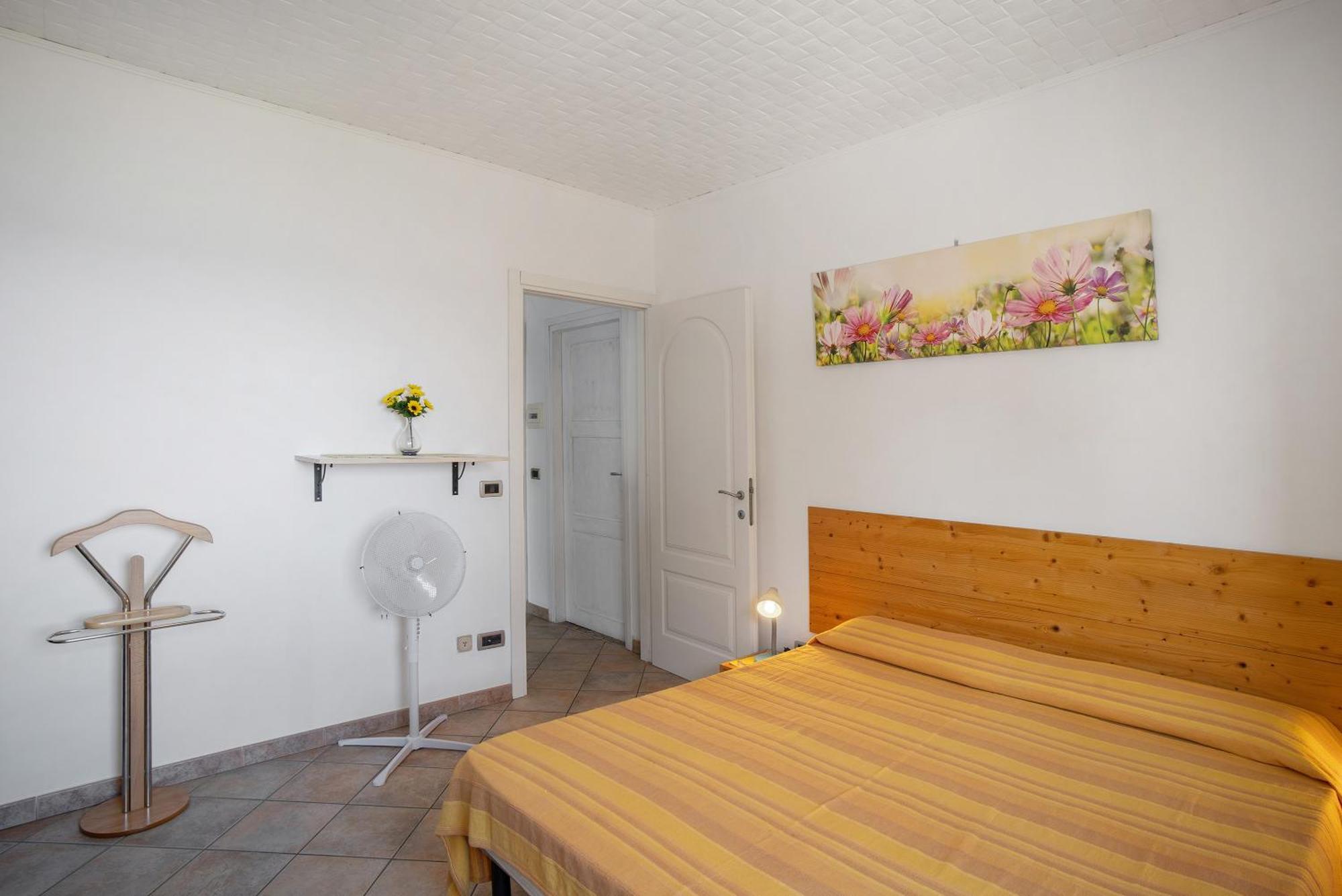 Alba Marina Apartment San Lorenzo al Mare Ngoại thất bức ảnh